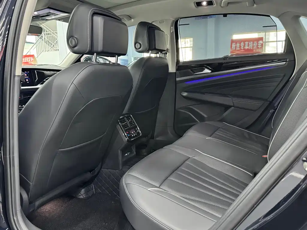 Volkswagen Passat 2024