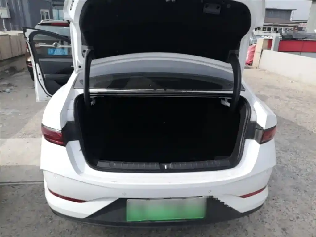 BYD Qin PLUS 2025 — фото 19