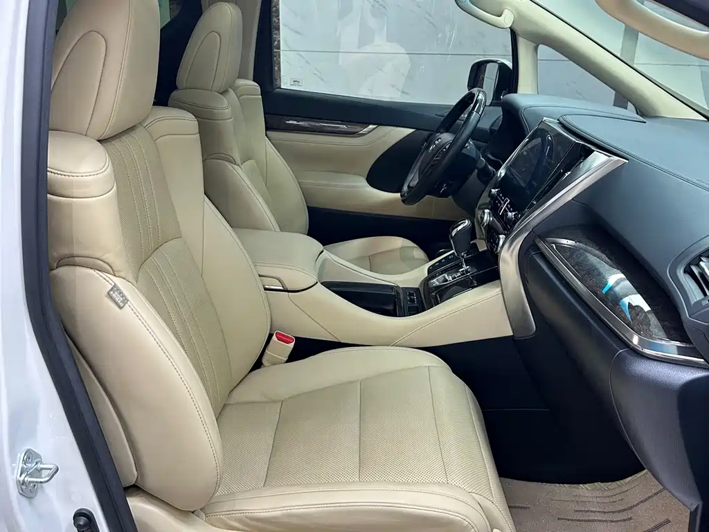 Toyota Alphard 2021 — фото 9