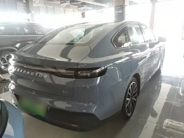 Leapmotor B01 2025
