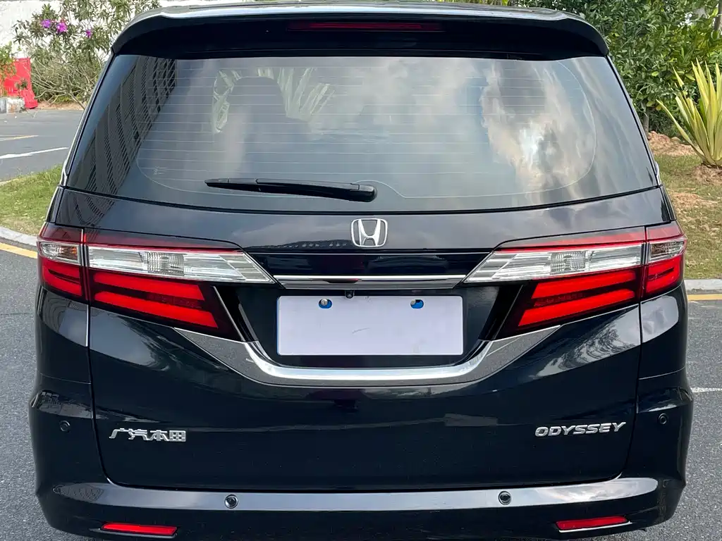 Honda Odyssey 2019 — фото 18