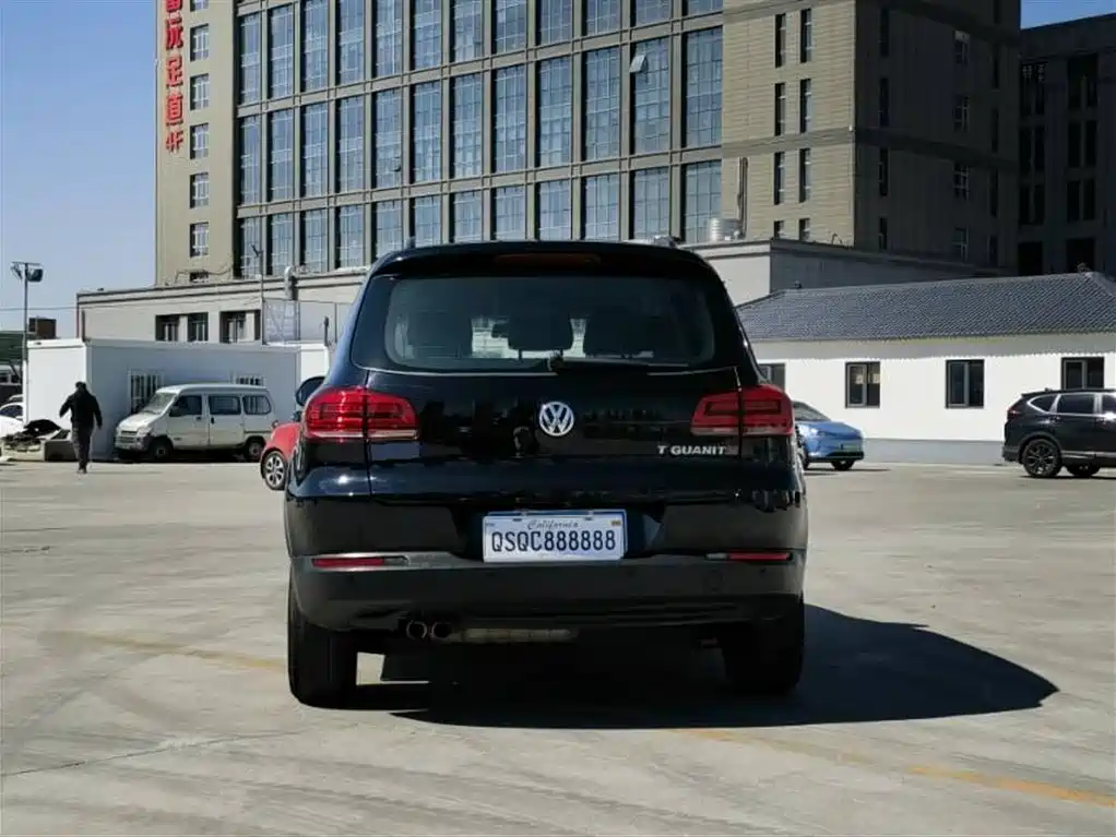 Volkswagen Tiguan 2015 — фото 9
