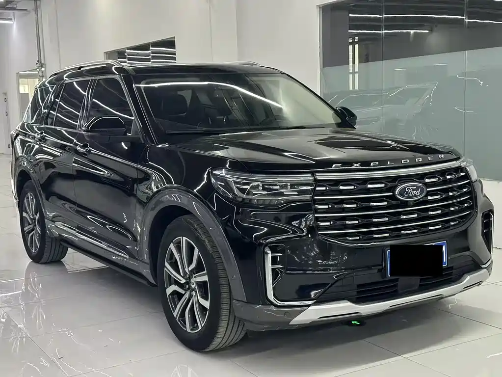 Ford Explorer 2023 — фото 3