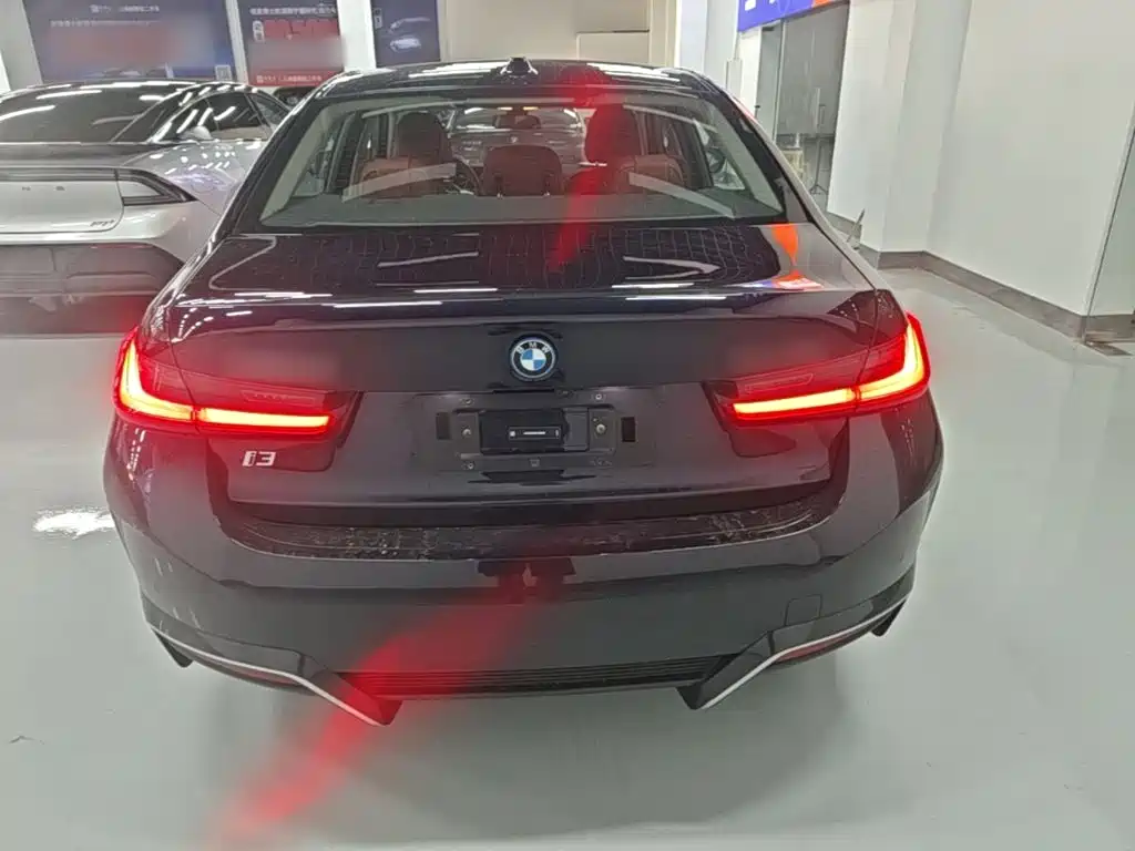BMW i3 2024