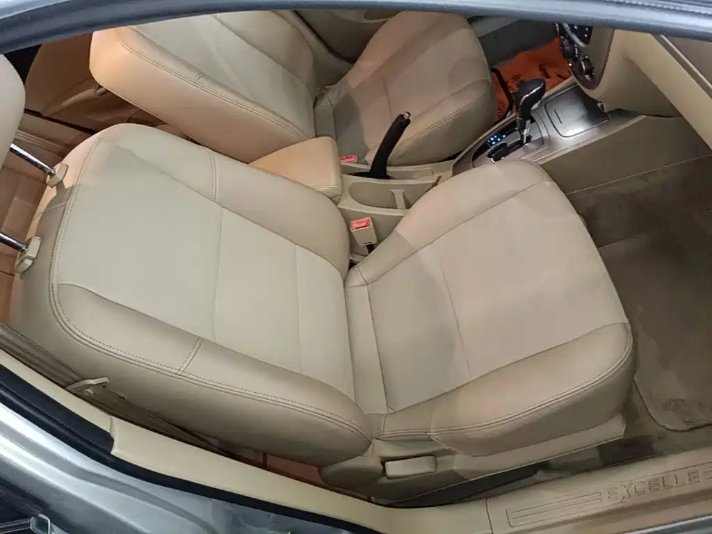 Buick Excelle 2015 — фото 25