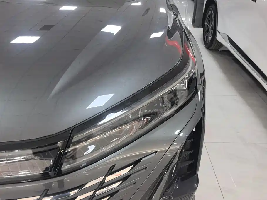 Changan CS75PLUS 2023 — фото 5