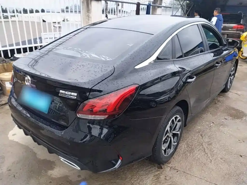 MG MG5 2023