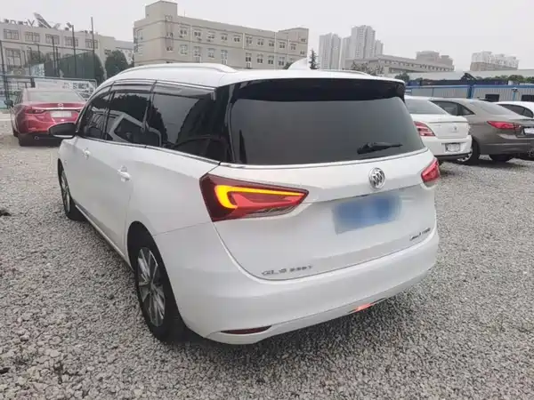 Buick GL6 2022