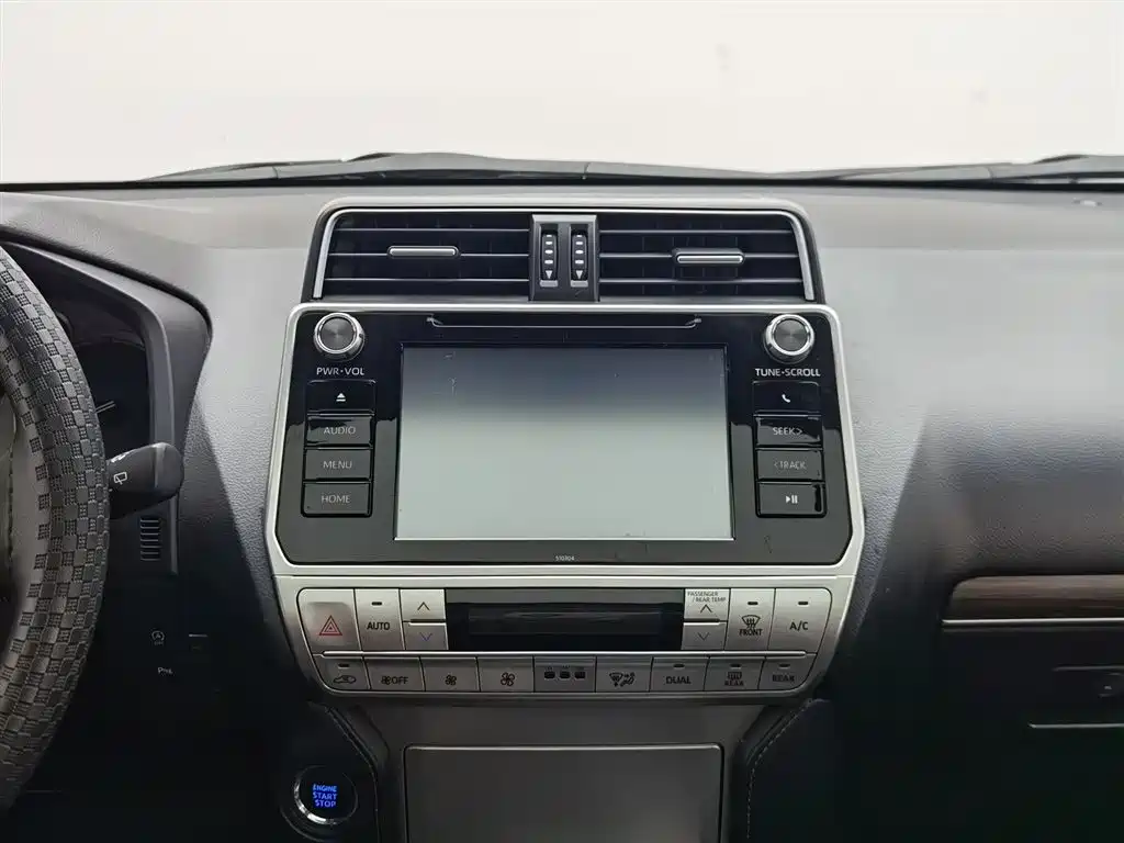 Toyota Prado 2018 — фото 12