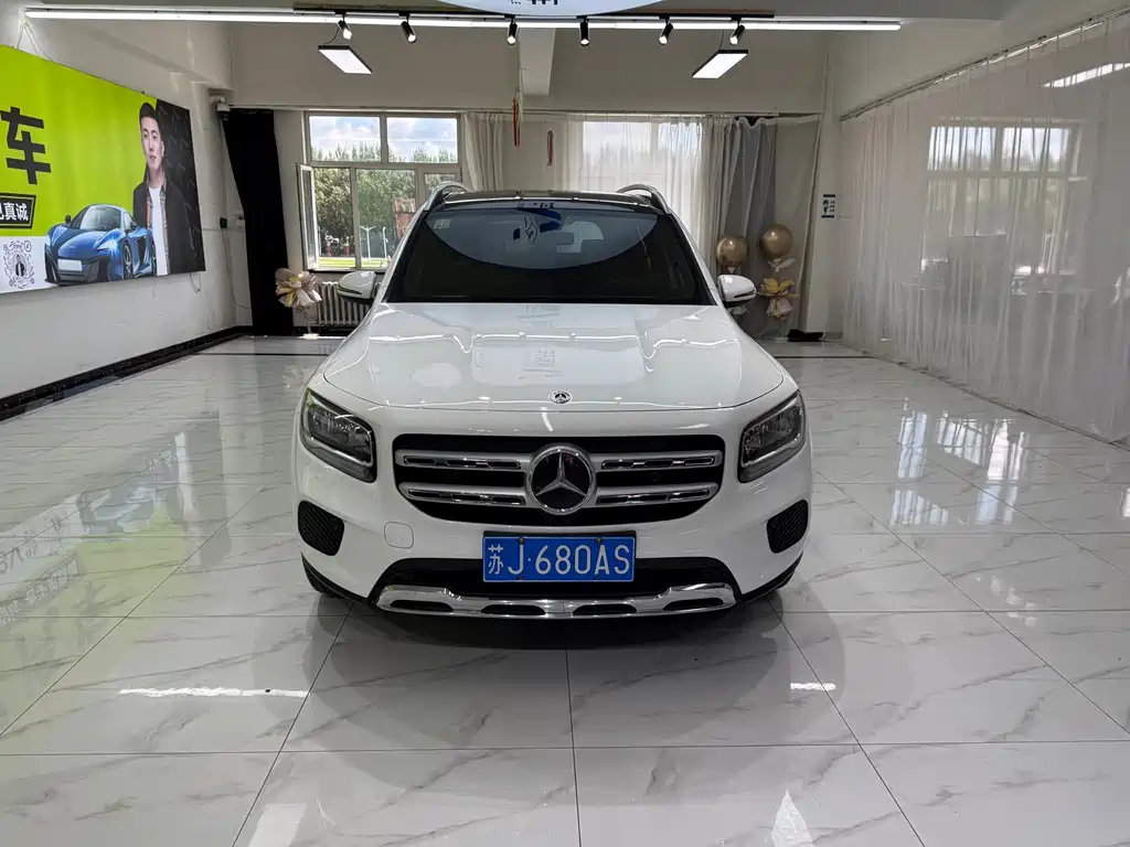 Mercedes-Benz GLB 2021