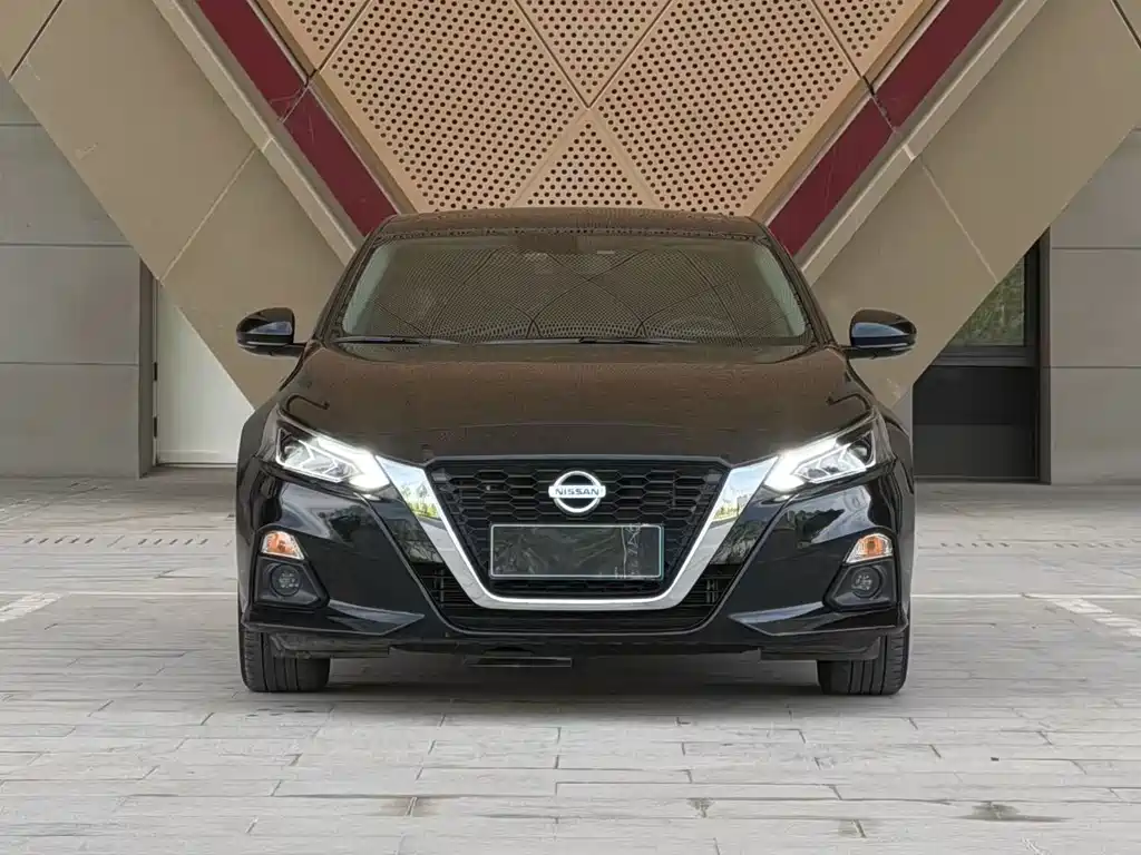 Nissan Teana 2022 — фото 2