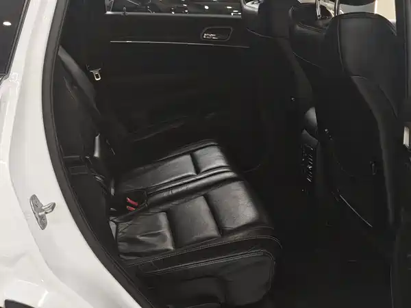 Jeep Grand Cherokee 2015