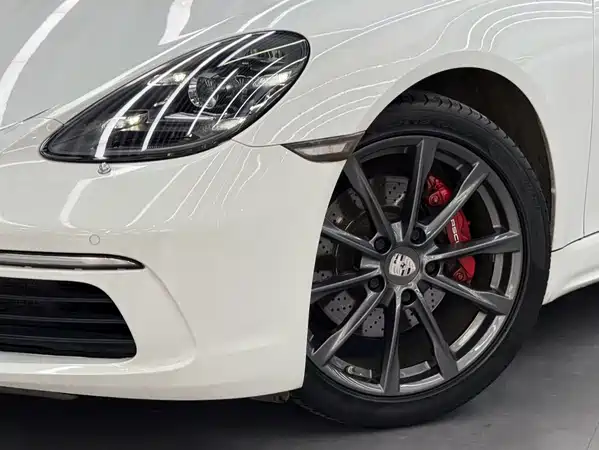 Porsche 718 2022