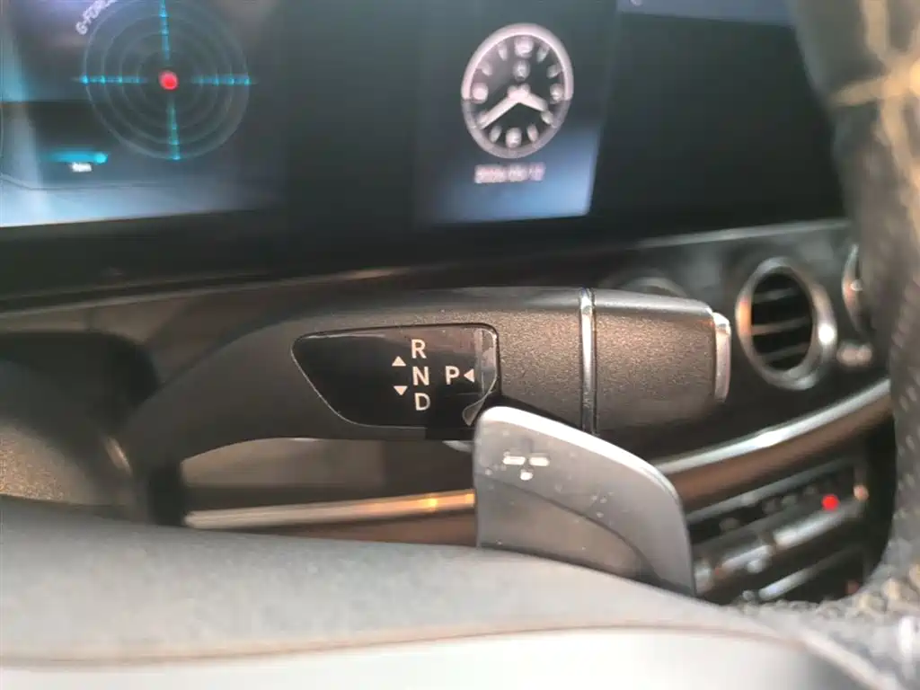 Mercedes-Benz E-Class 2020 — фото 14