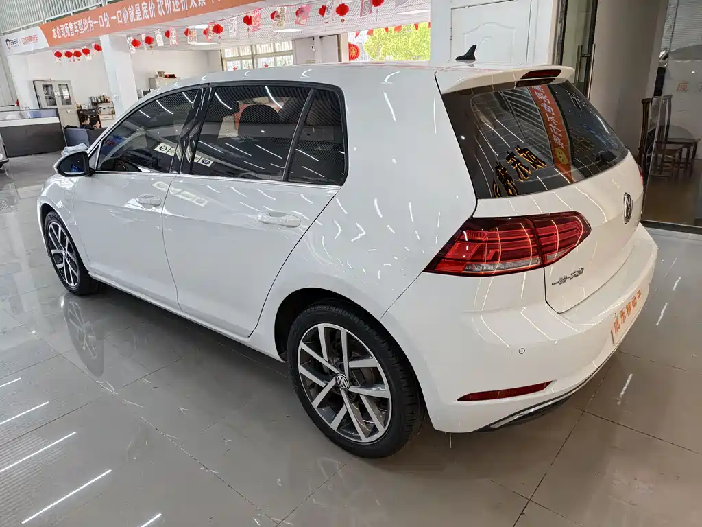 Volkswagen Golf 2020