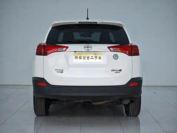 Toyota RAV4 2013