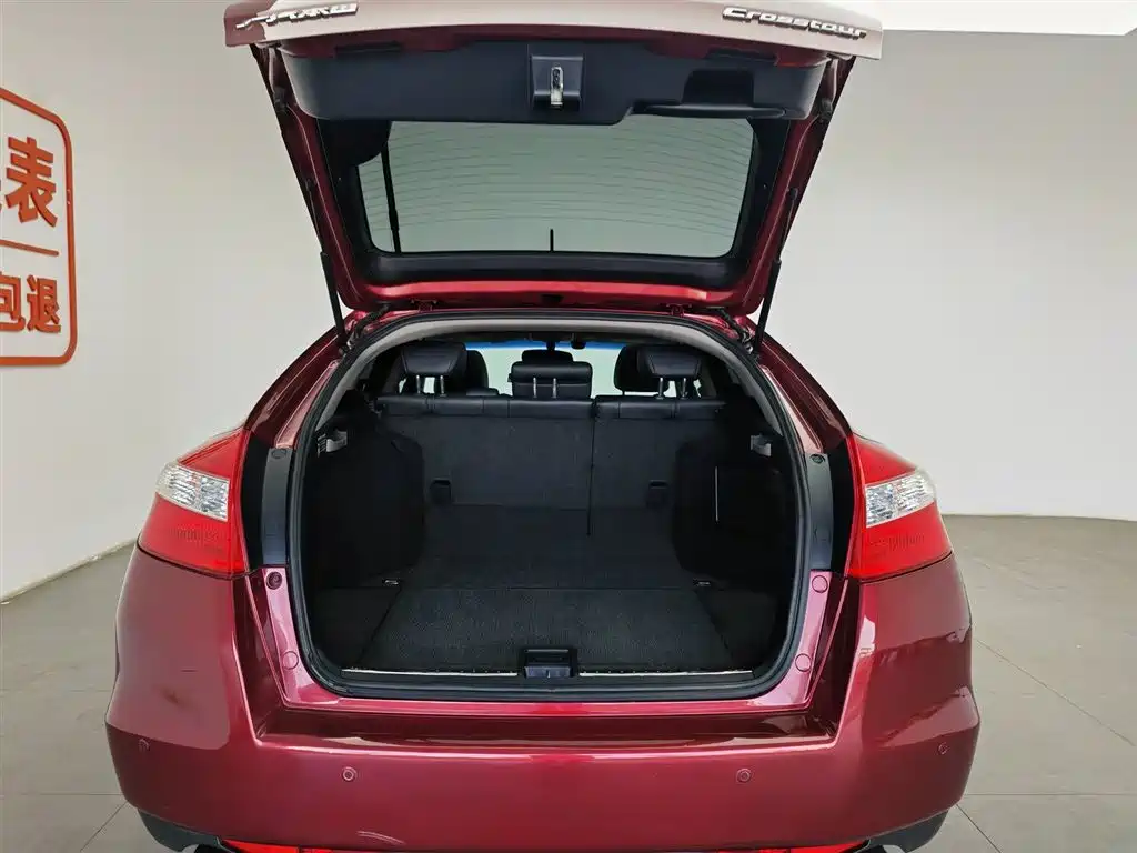 Honda Crosstour 2014 — фото 16