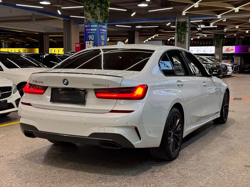 BMW 3 Series 2019 — фото 4