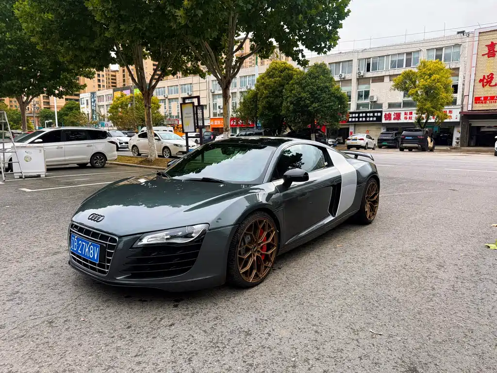 Audi R8 2010