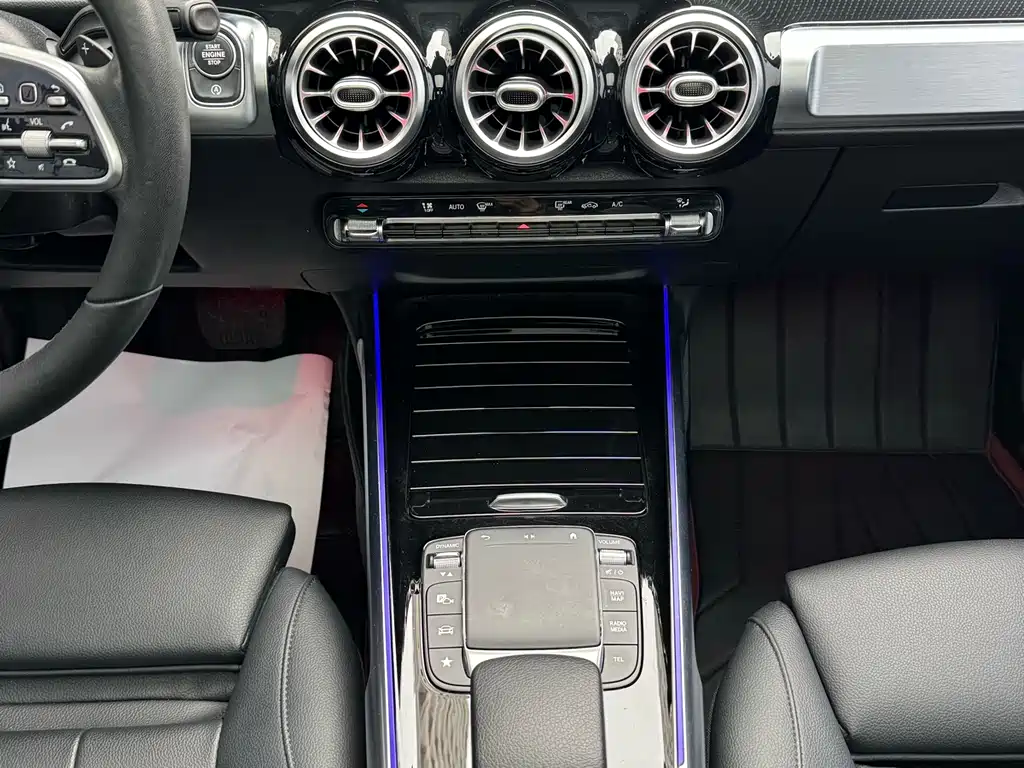 Mercedes-Benz GLB 2020 — фото 15