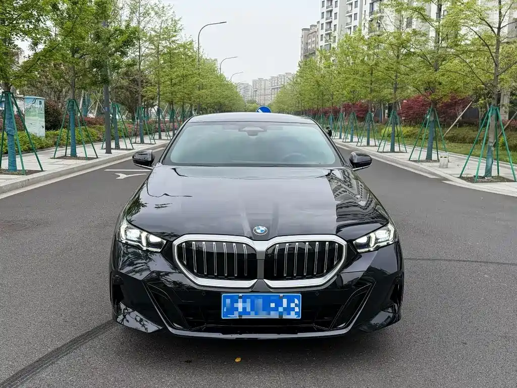 BMW 5 Series 2026