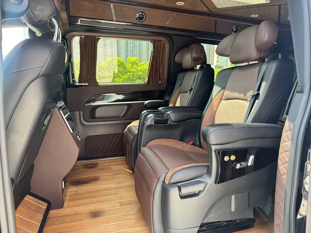 Mercedes-Benz V-Class 2018 — фото 4