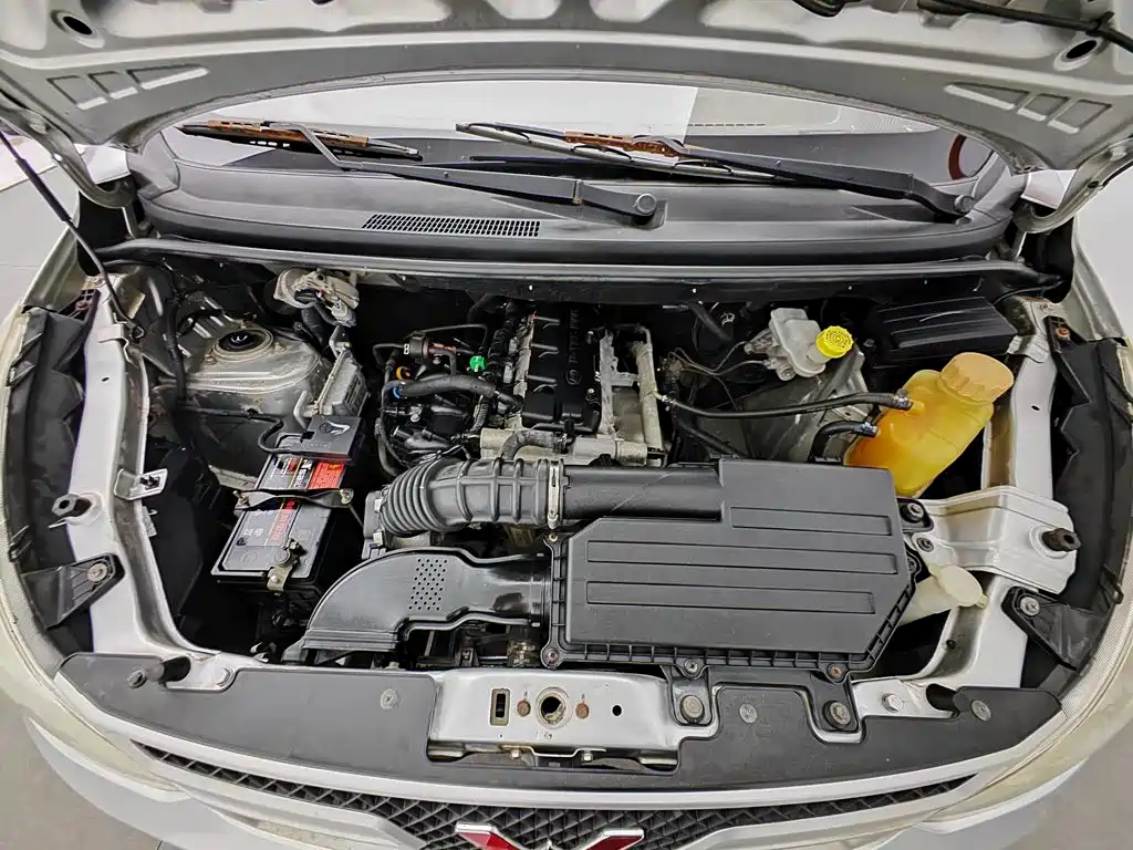 Wuling Rongguang V 2016