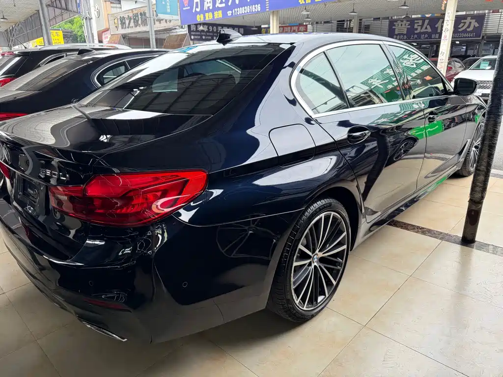BMW 5 Series 2020