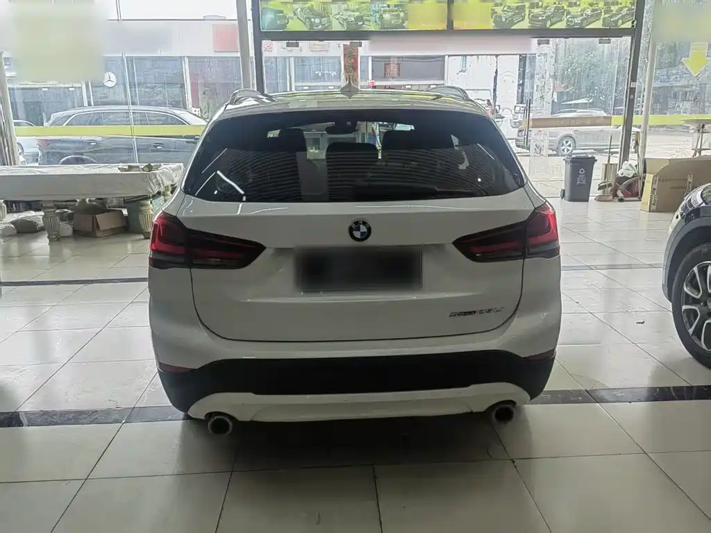 BMW X1 2021 — фото 13
