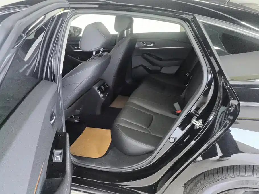 Honda Accord 2025 — фото 11