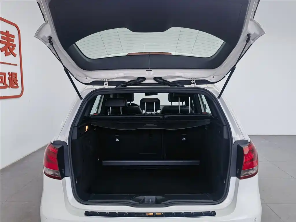 Mercedes-Benz B-Class 2016 — фото 16