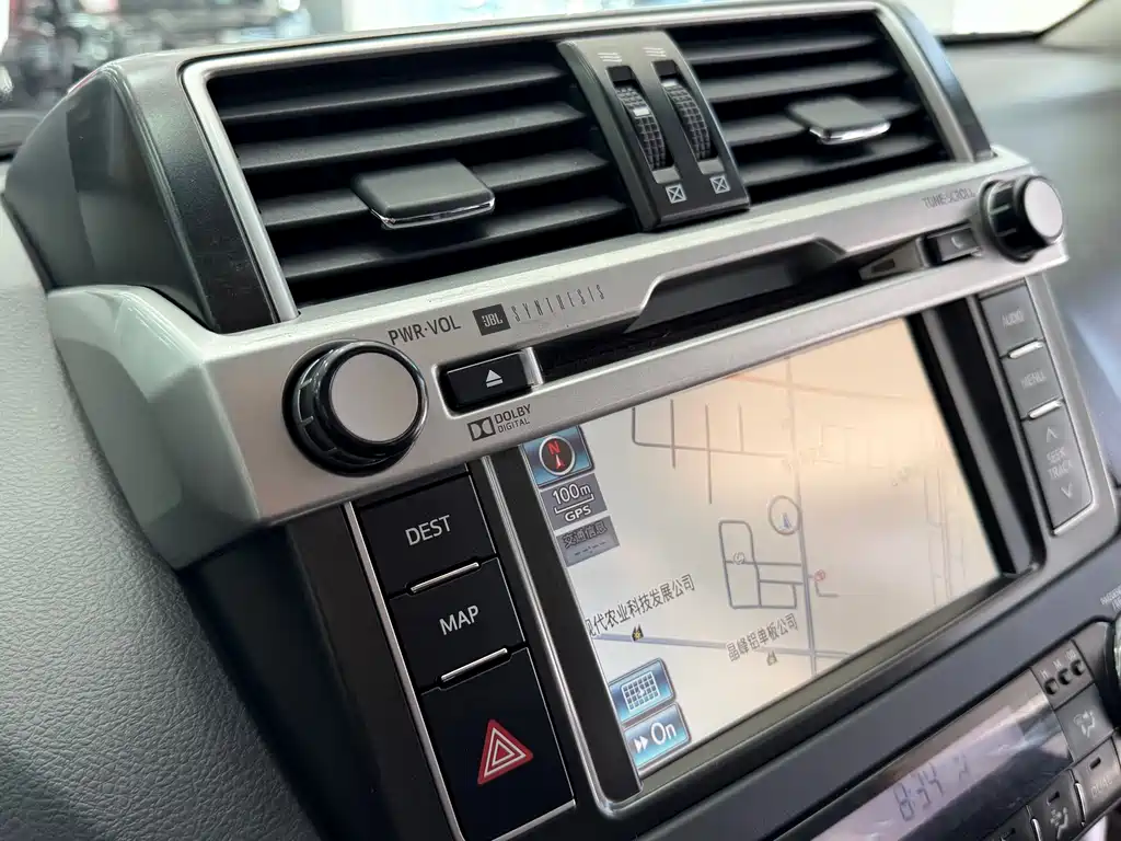 Toyota Prado 2014 — фото 11