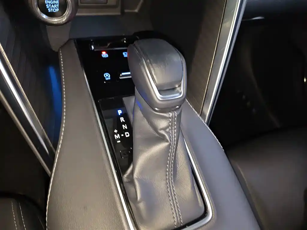 Toyota Harrier 2022 — фото 10