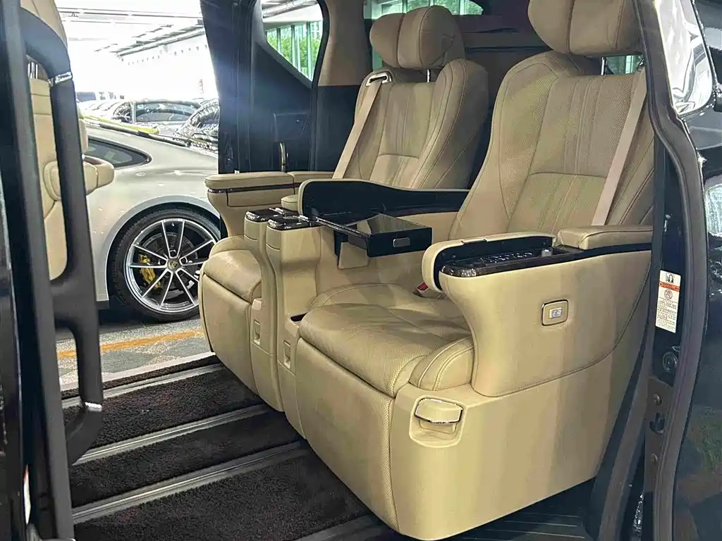 Toyota Vellfire 2019 — фото 4