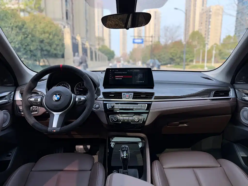 BMW X1 2021 — фото 16