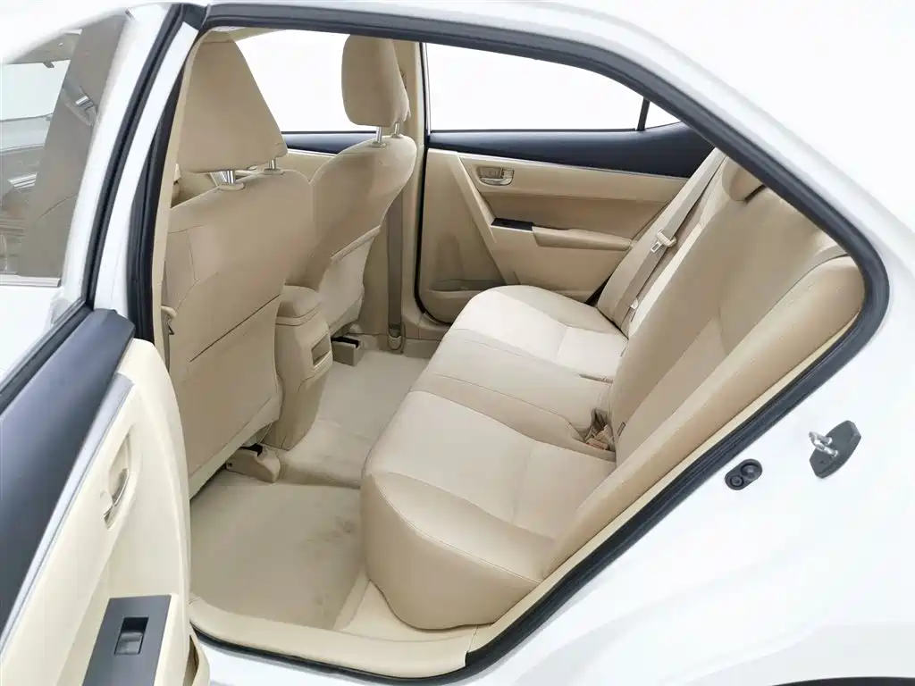 Toyota Corolla 2016 — фото 15
