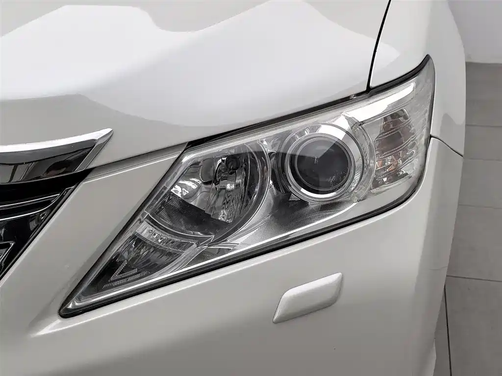 Toyota Camry 2013 — фото 7