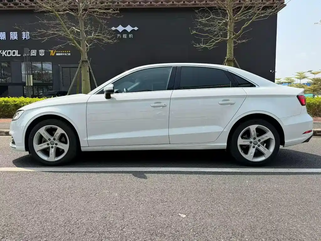 Audi A3 2020 — фото 5