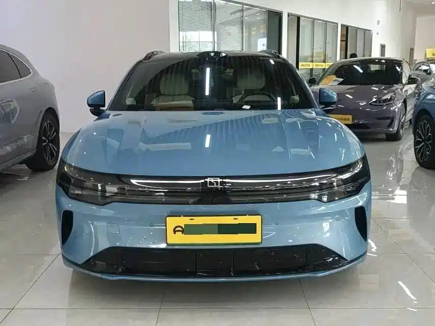 Zeekr 007 GT 2025