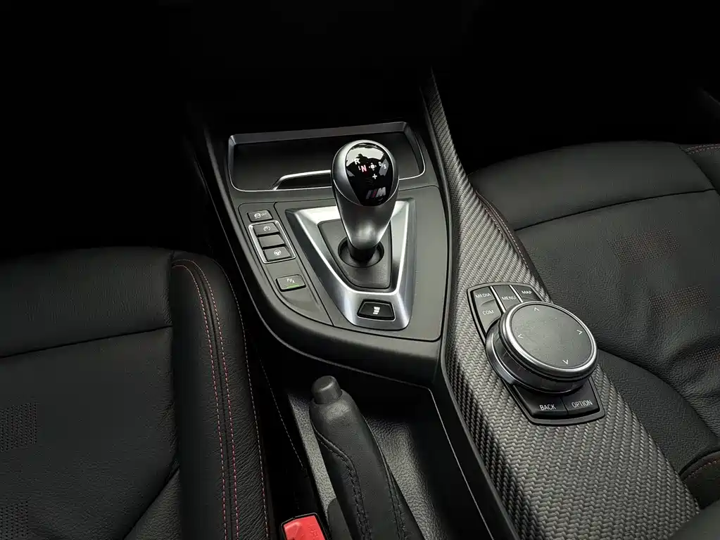 BMW M2 2020 — фото 12