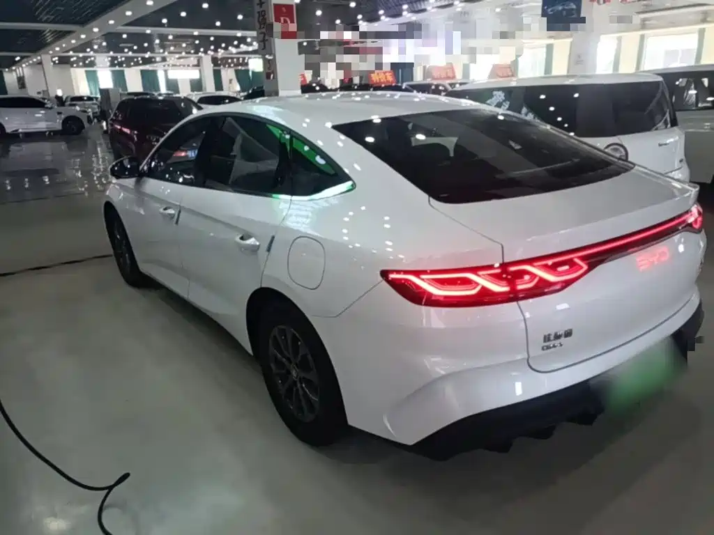 BYD Qin L 2026 — фото 5