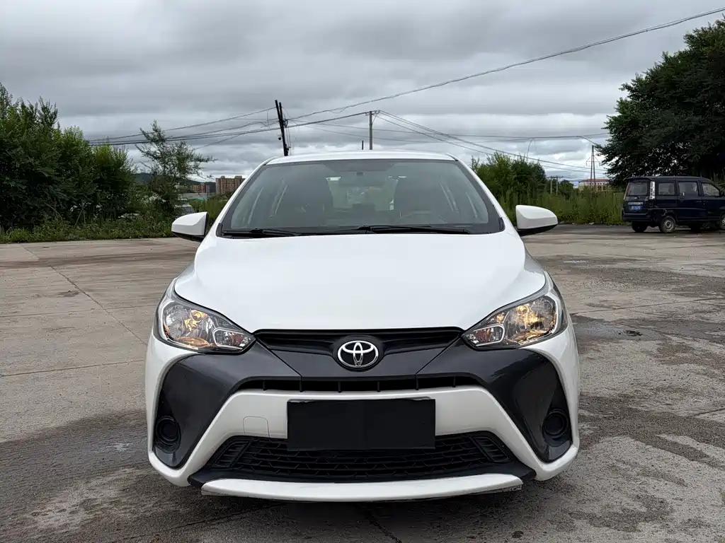 Toyota Yaris L 2017