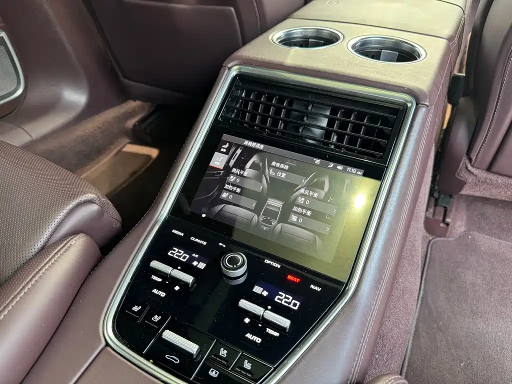 Porsche Panamera Hybrid 2023 — фото 11