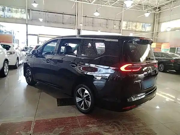 GAC Trumpchi M6 2023