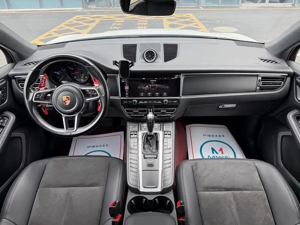 Porsche Macan 2020 — фото 9