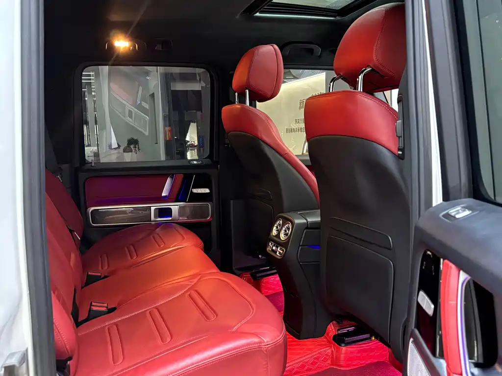Mercedes-Benz G-Class 2022 — фото 13