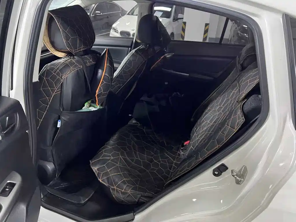 Subaru XV 2015 — фото 4