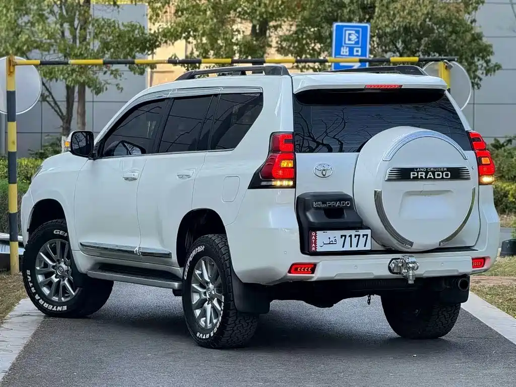 Toyota Prado 2018 — фото 9