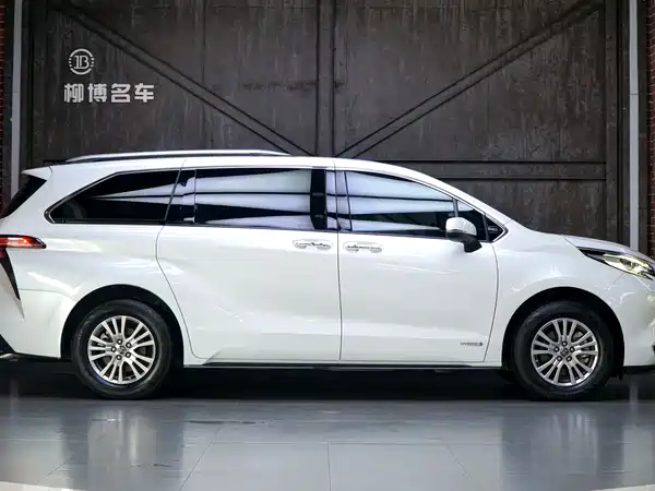 Toyota Sienna 2022