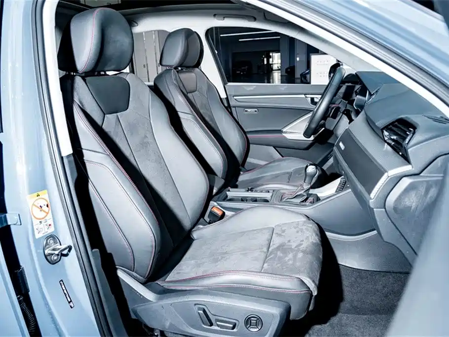 Audi Q3 2023 — фото 20